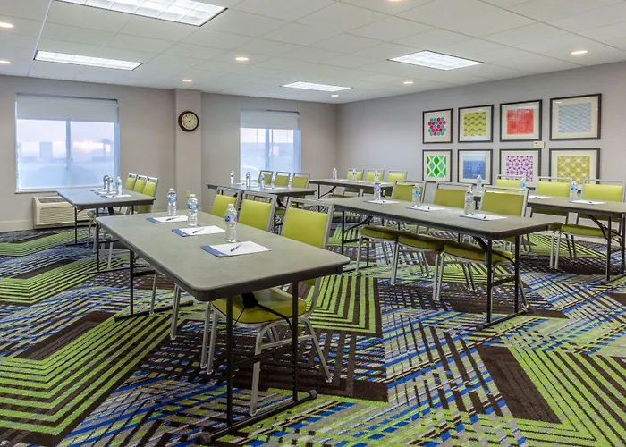 Express & By Ihg 3* Vandalia