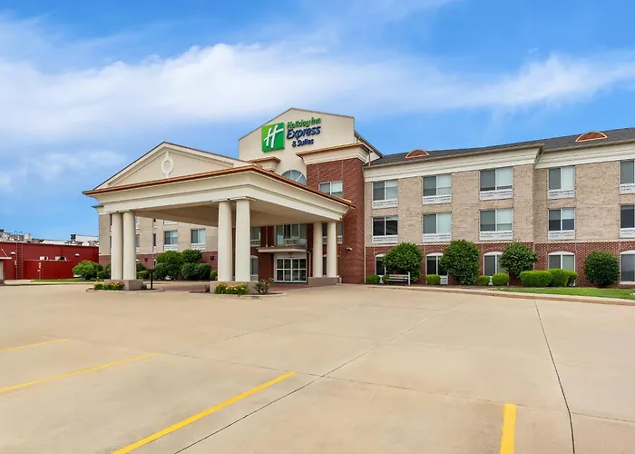 Express & By Ihg Vandalia