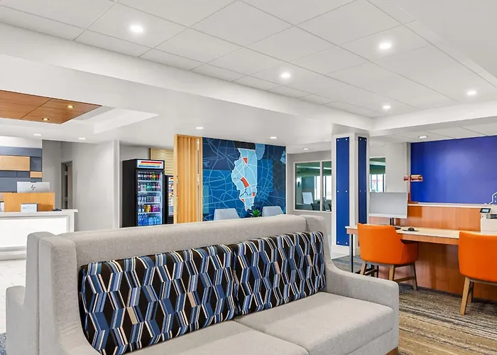 Express & By Ihg Hotel Vandalia