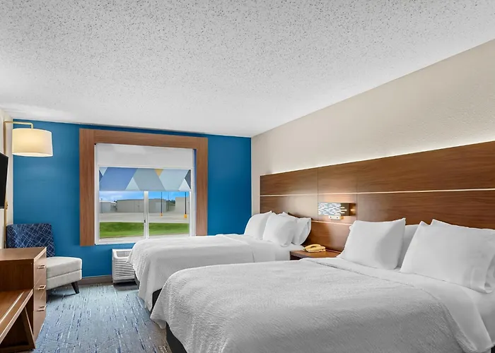 Hotel Express & By Ihg Vandalia