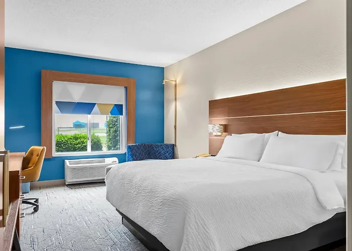 Express & By Ihg