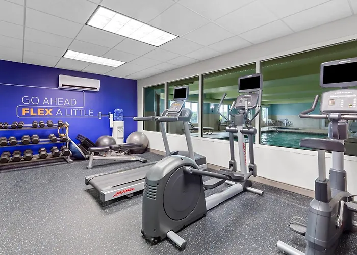 Hotel Express & By Ihg Vandalia